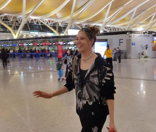 谷愛(ài)凌曬健身照,身材苗條健碩腹肌,與前段壯實(shí)老氣形成鮮明對(duì)比